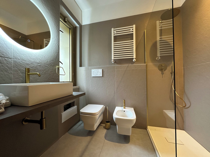 Bathroom 4, CconfortHotels R&B Murat Garden, Bari