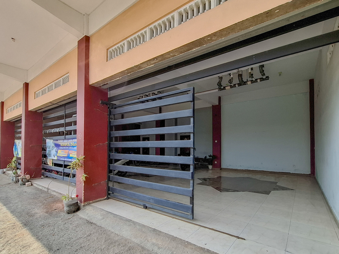 Exterior & Views 2, Sekapuk Indah Guest House Syariah Gresik RedPartner, Gresik