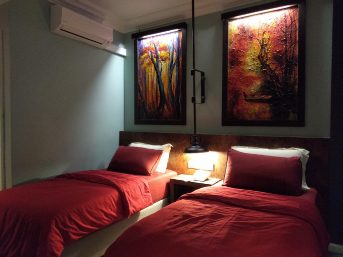 Bedroom 8