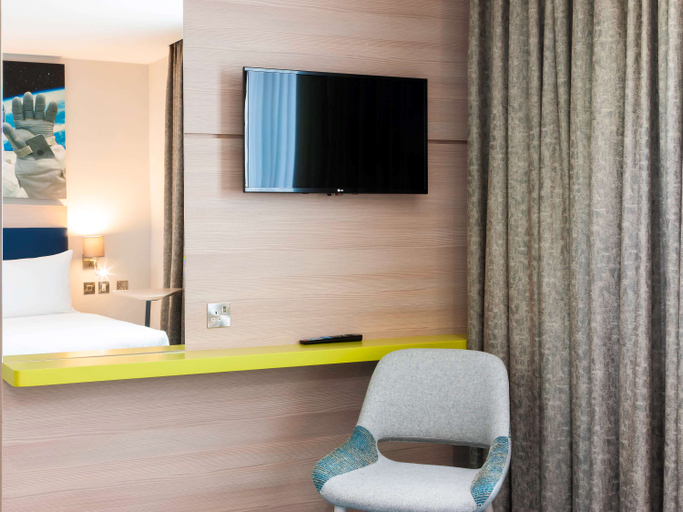 Others 5, ibis Styles London Heathrow Airport, London