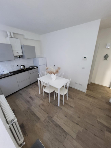 Dining Room 6