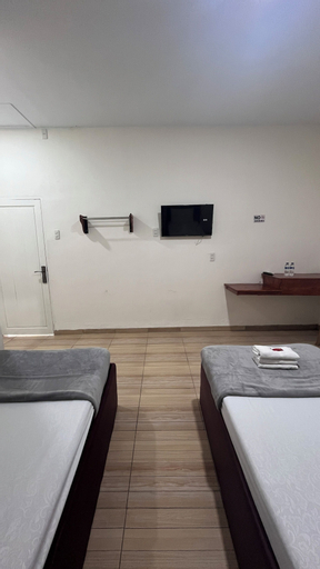 Bathroom 8