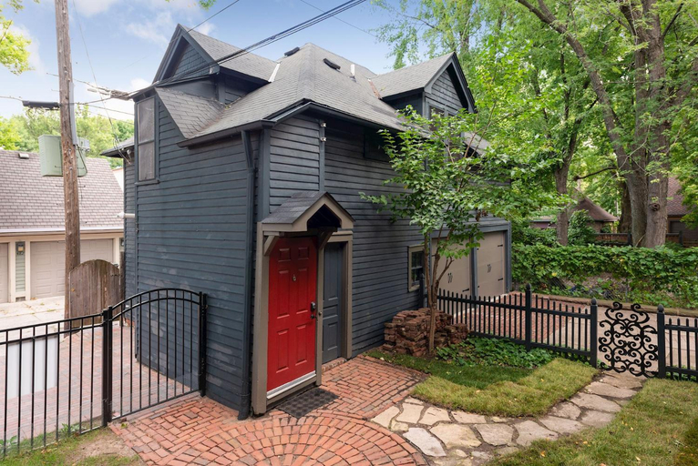 Exterior & Views 1, Historic District BnB, Ramsey