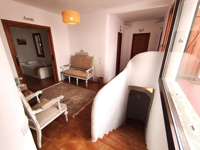 Bedroom 2, Casa Mayabel - Magnifica villa - Piscina y Jardin, Barcelona