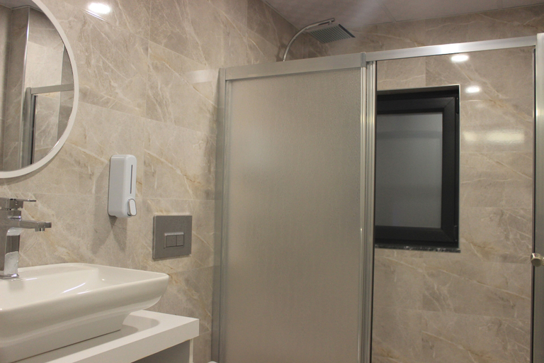 Bathroom 5, Retro Star Suites, Antalya