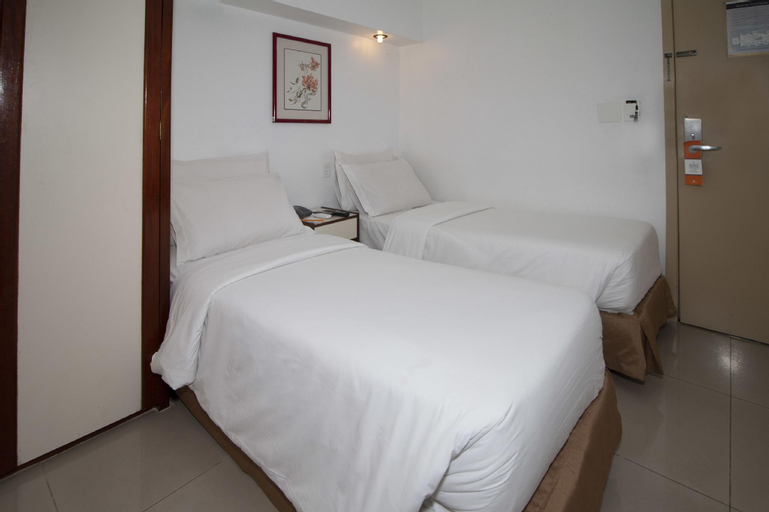 Bedroom 13