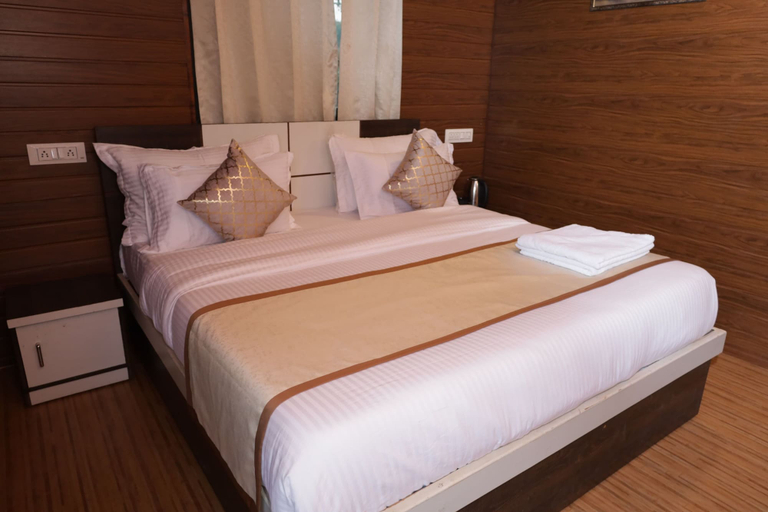 Bedroom, The Udaisarovar - Lakeside Paradise, Udaipur