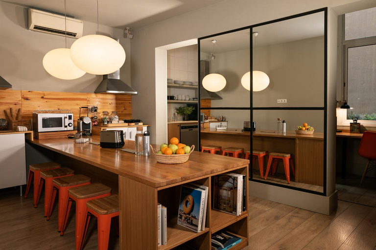 Others 5, Chic & Basic Tallers Hostal, Barcelona