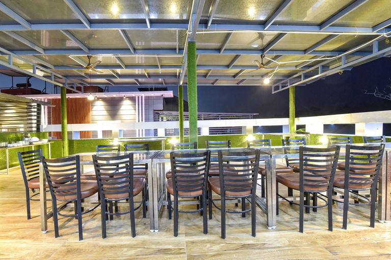 Food & Drinks 5, Fabhotel Hari Residency, Dehradun
