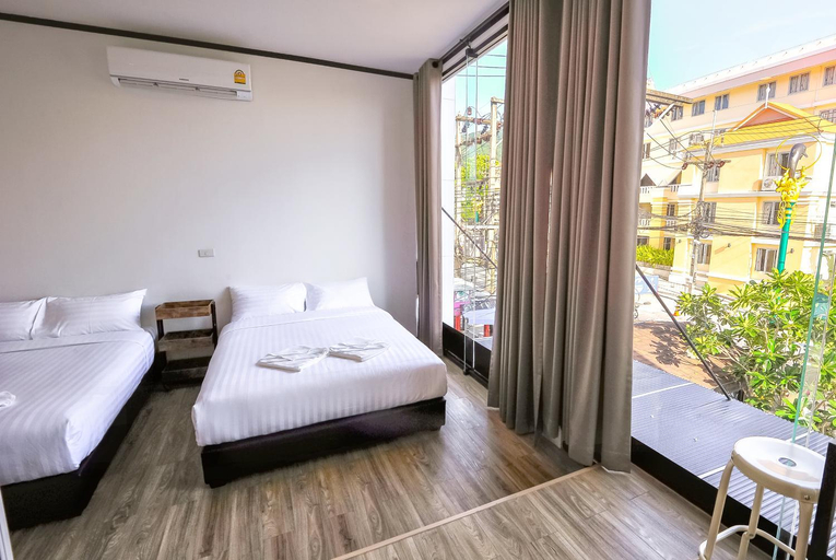 Bedroom 13