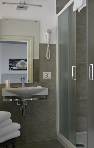 Bathroom 4, Hotel Panorama Chianciano Terme, Siena