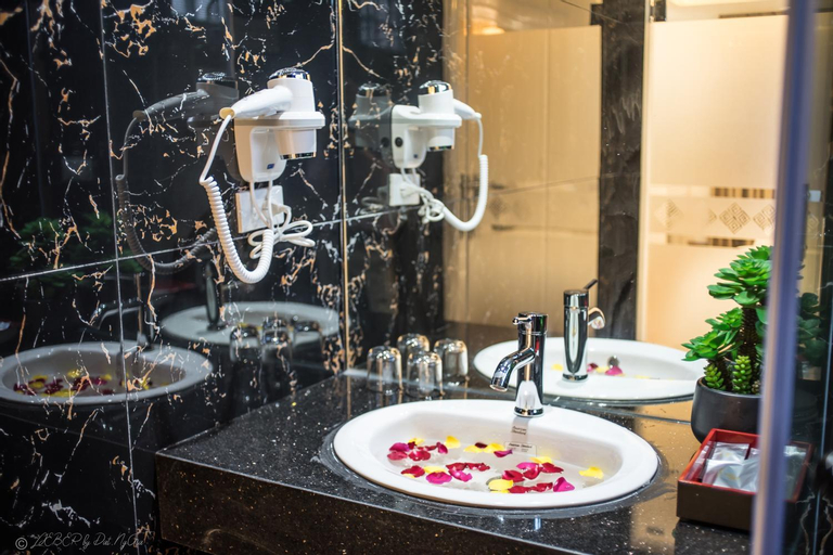 Bathroom 8