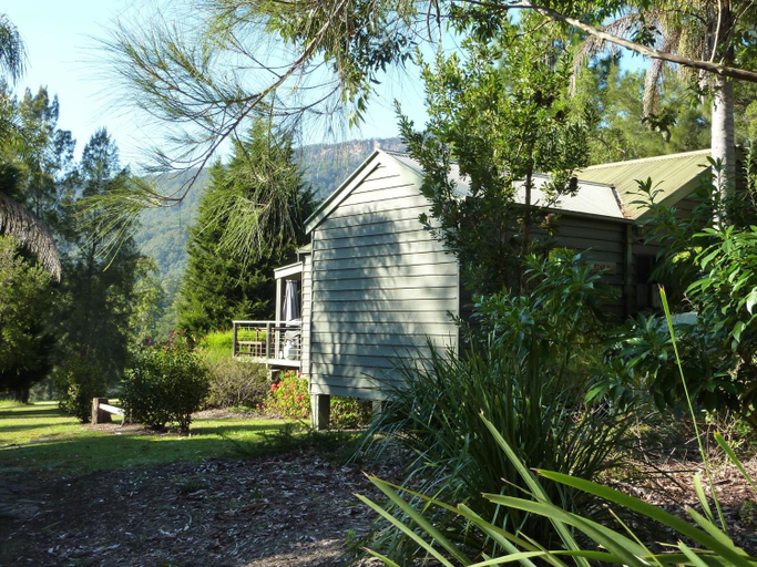 Blue Gums Cottage, Shoalhaven - Pt B