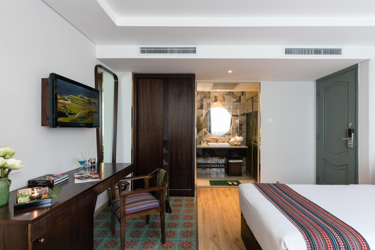 Bedroom 6
