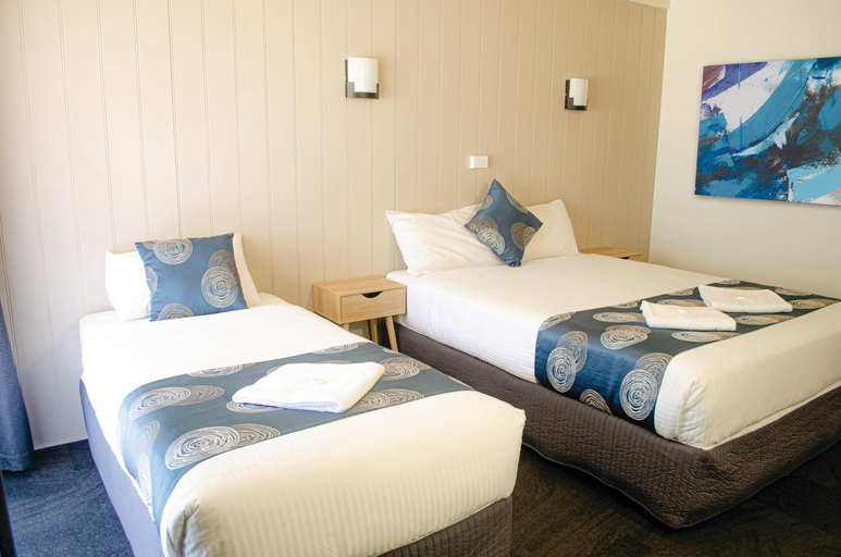 Bedroom 2, Tatura Country Motel, Tatura
