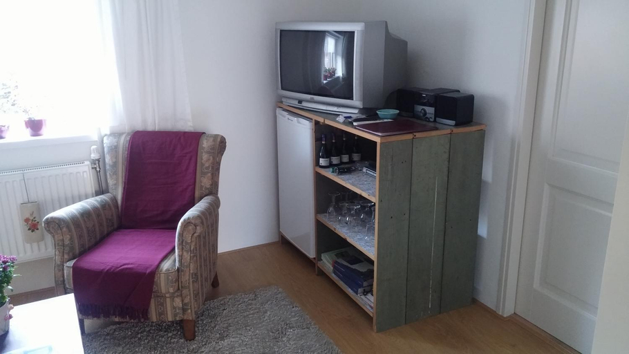Others 5, Bed en Broodje Bloem, Delft