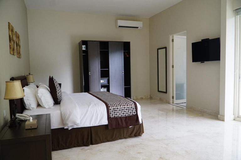 Bedroom 12