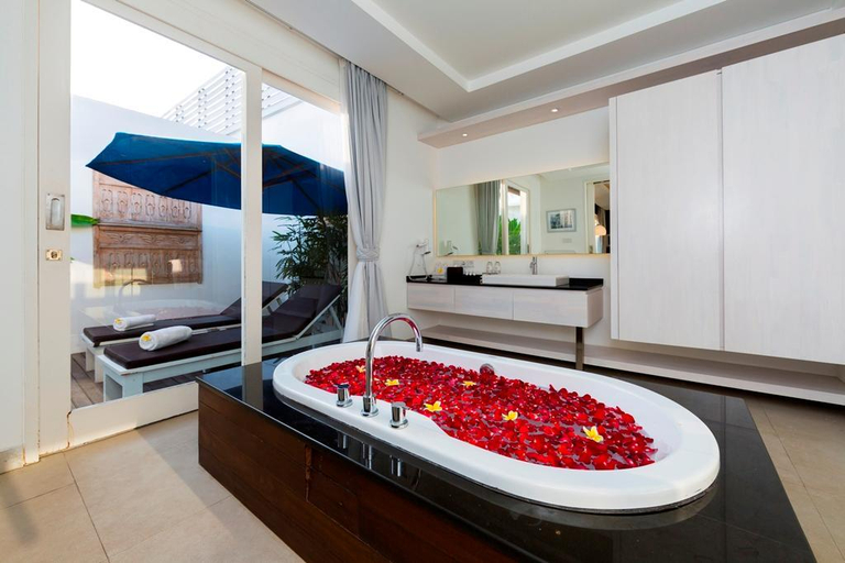 Bathroom 3, Romantic One Bedroom Private Pool Villa At Bajra, Badung