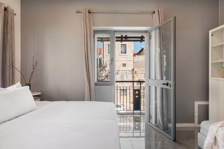 Bedroom 4, baraca boutique