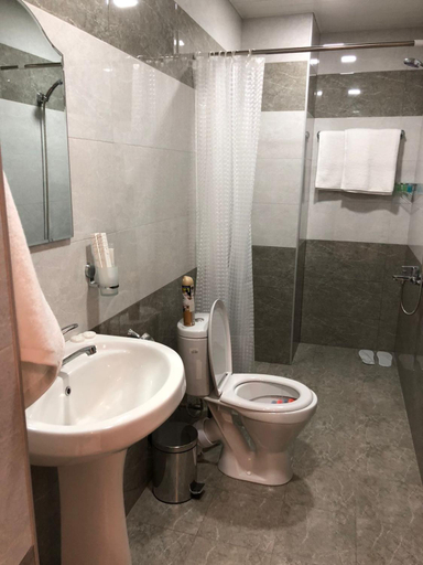 Bathroom 4, Village Jazz