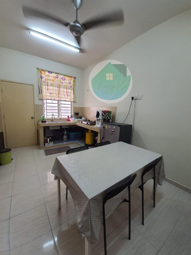 Others 4, Five -Bedroom Private Pool House with Full AC, Malacca City