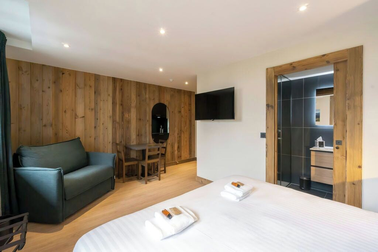 Bedroom 2, Hostellerie du petit Saint Bernard, Savoie