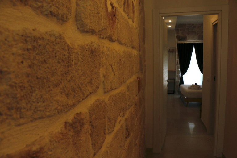Others 5, La Nicchia B&B, Bari