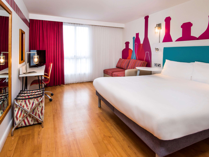 Bedroom 4, ibis Styles Barnsley, Barnsley