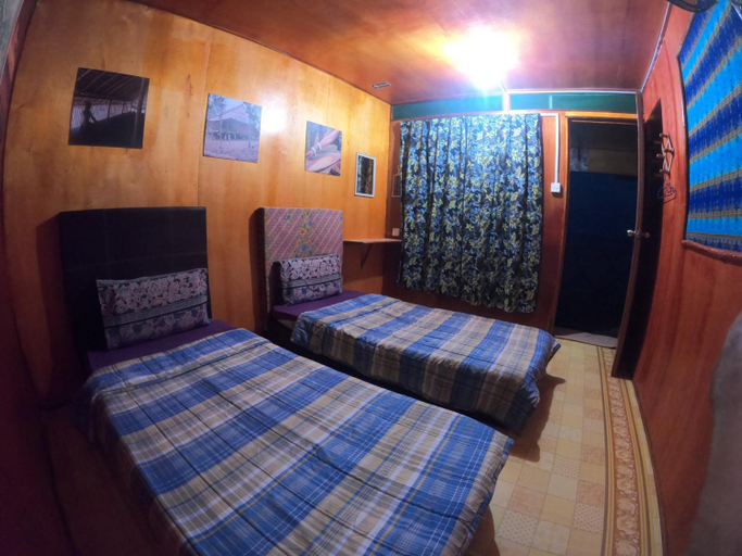 5, Tajau Laut Guesthouse, Kudat