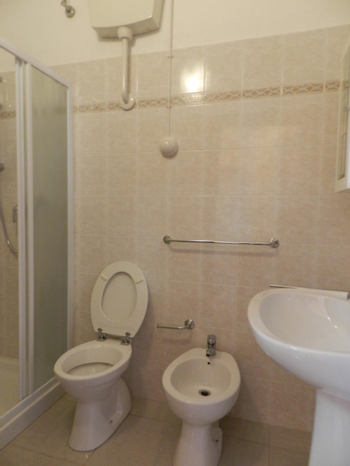 Bathroom 15
