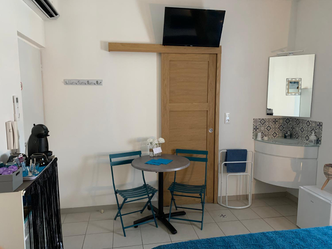 Others 5, La Turenne, Aude
