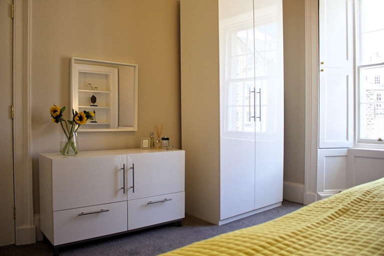 Others 4, Wallace View Apartment, Stirling