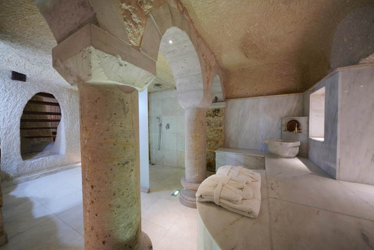 Bedroom 4, Shoestring Cave House, Nevşehir