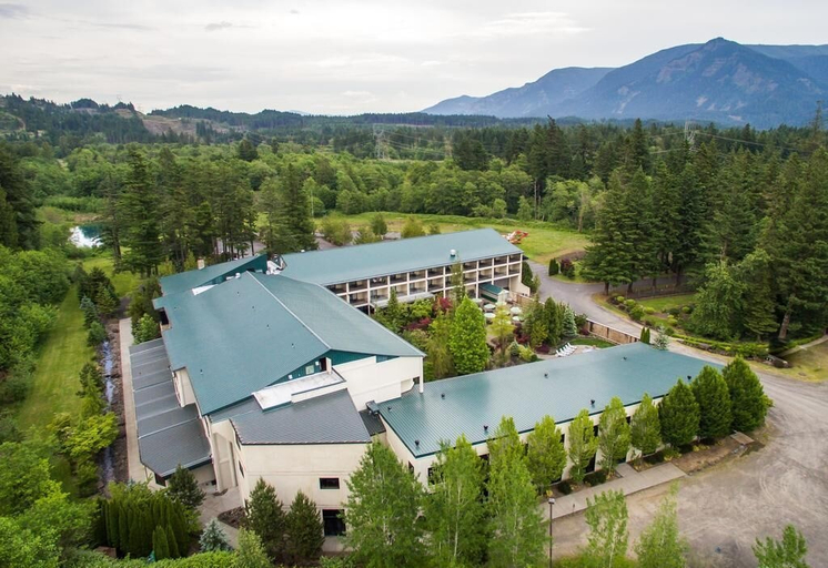 Exterior & Views 2, Bonneville Hot Springs Resort & Spa, Skamania