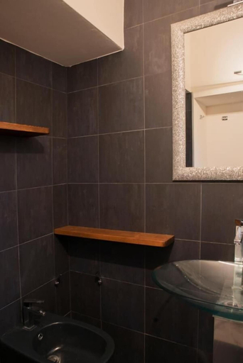Bathroom 4, Casa Giusti, Florence