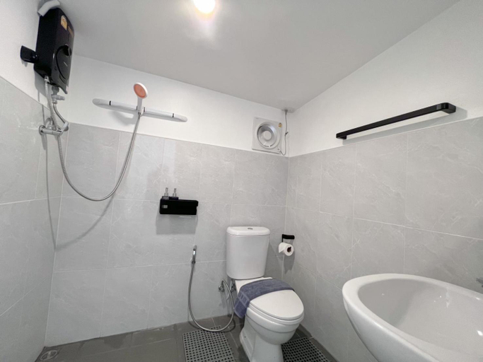 Bathroom 3, Wantana Homestay, Noen Maprang