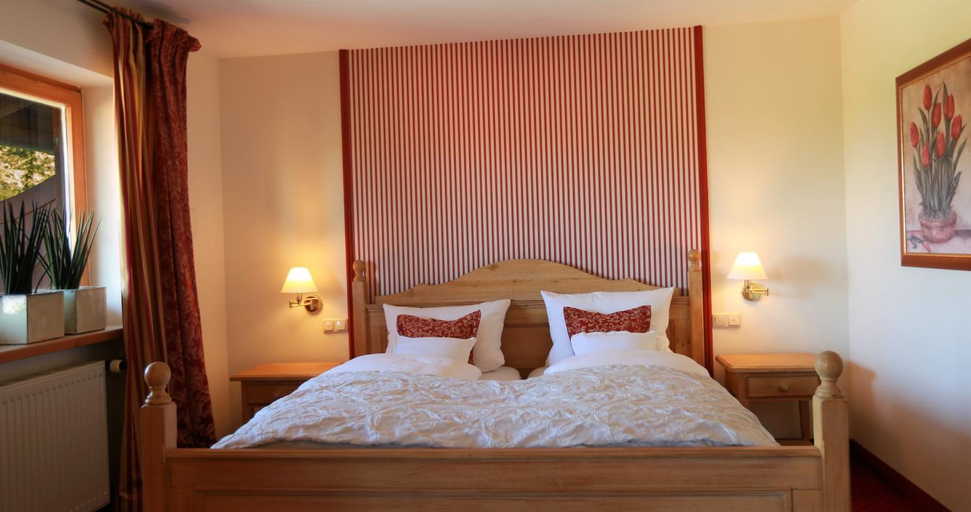 Bedroom 2, Kapler Alm, Miesbach