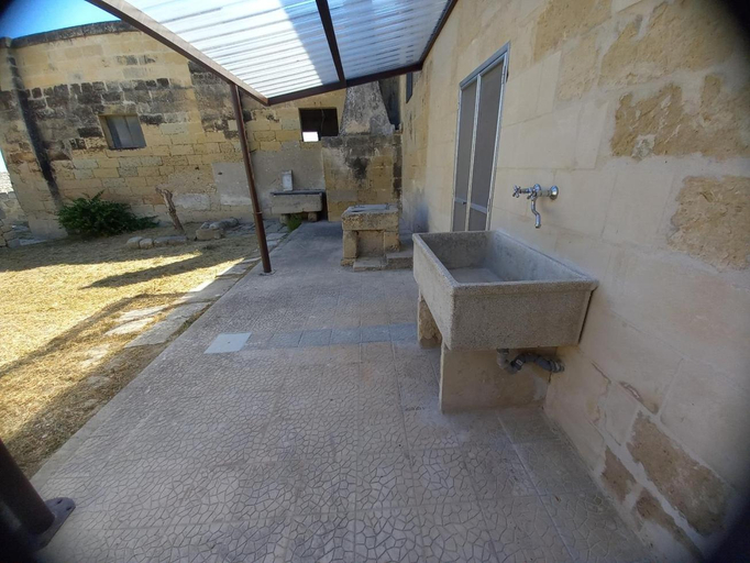 Others 5, masseria Carlini, Lecce