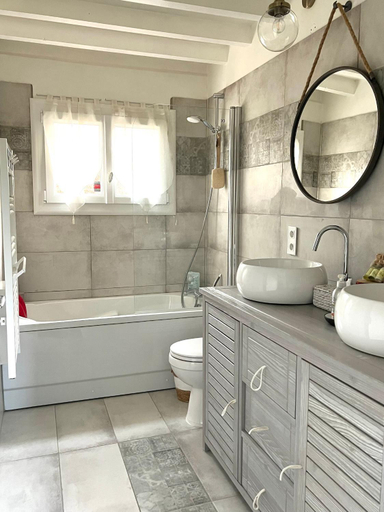 Bathroom, La Chambre d'hote de Manou en Normandie, Eure