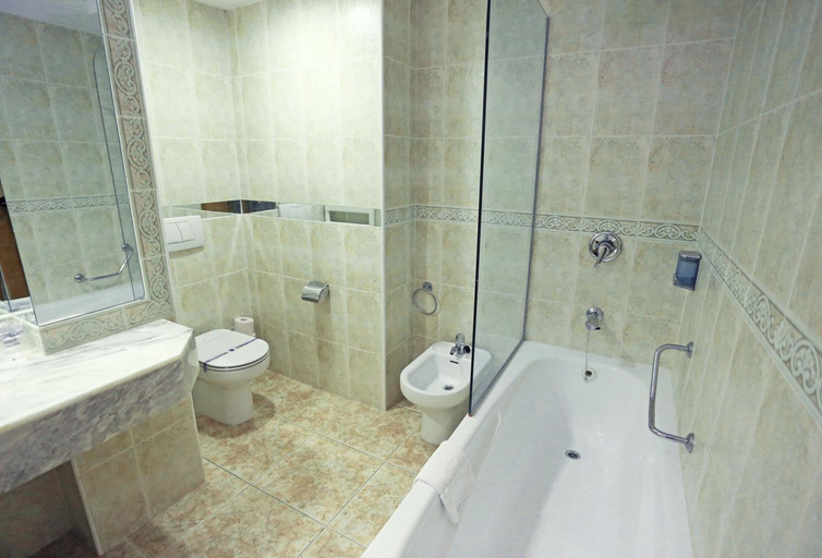 Bathroom 3, Kaktus Albir, Alicante