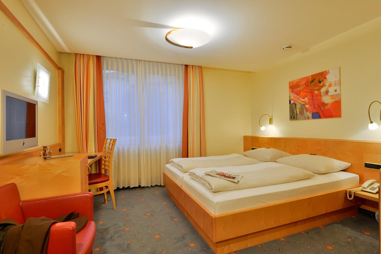 Bedroom 6