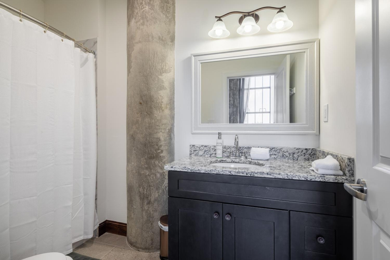 Bathroom 4