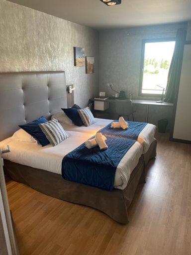 Bedroom 6