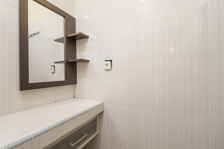 Bathroom 4