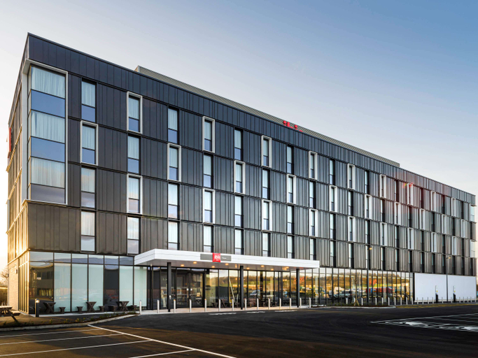 Exterior & Views 1, ibis Bridgwater, Somerset