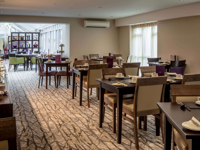 Food & Drinks 5, Mercure Hatfield Oak Hotel, Hertfordshire