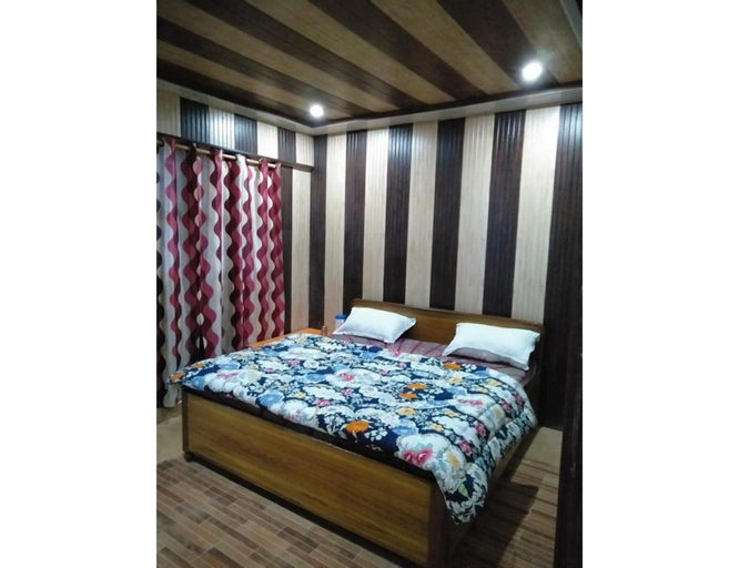 Bedroom 3, Hotel Priya, Ghanghariya, Chamoli