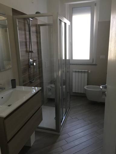 Bathroom 26