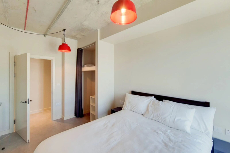 Bedroom 3, The Robinson, London