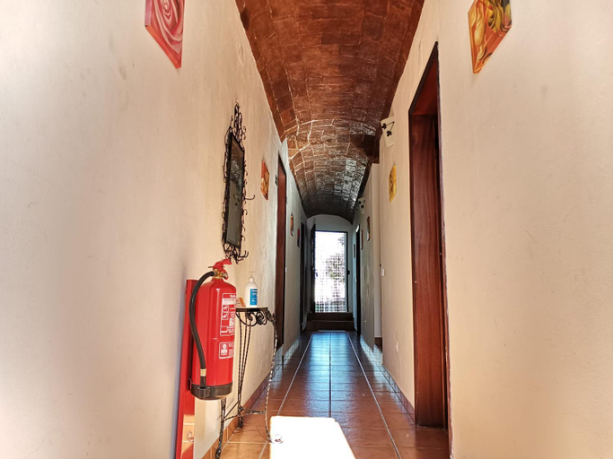 Others 4, Casa do Castelo, Arraiolos